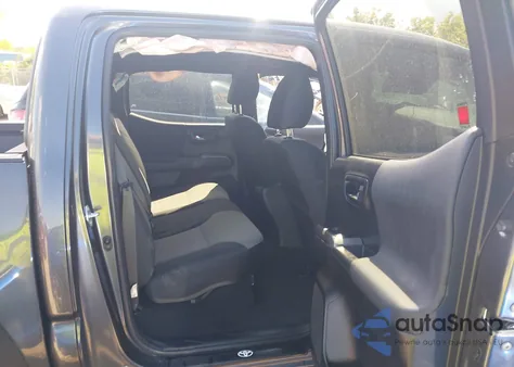 2023 Toyota Tacoma Trd Off Road z USA, uszkodzony, nr VIN 3TMCZ5AN1PM575595